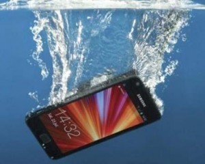 celular mojado